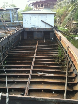 ขายเรือบรรทุกกรมชลประทาน