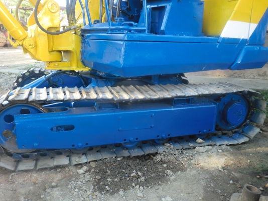 รถแบคโฮ ยี่ห้อโคมัสสุ PC30 รุ่น 2 สภาพพร้อมใช้งาน