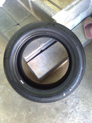 ยางมิชลิน MXV8 215 55 17 ปี09 ราคา 850 ด่วน รูปเพียบ ยางมิชลิน MXV8 215 55 17 ปี09 ราคา 850 ด่วน รูปเพียบ