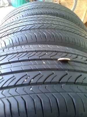 ยางมิชลิน MXV8 215 55 17 ปี09 ราคา 850 ด่วน รูปเพียบ ยางมิชลิน MXV8 215 55 17 ปี09 ราคา 850 ด่วน รูปเพียบ