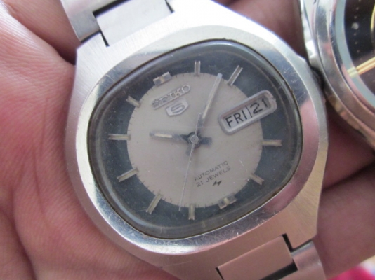 +++++ SEIKO 5 ขายเป็นคู่ราคาย่อมเยาว์ครับ +++++ +++++ SEIKO 5 ขายเป็นคู่ราคาย่อมเยาว์ครับ +++++