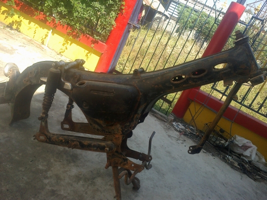 อร่อยหัวเขา  ติดต่อ 081-931-5032