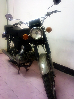 ขาย A-100 ทะเบียนพร้อมโอน สีดำด้านสวย ไม่พุ เครื่องดีแรง ราชบุรี... ขาย A-100 ทะเบียนพร้อมโอน สีดำด้านสวย ไม่พุ เครื่องดีแรง ราชบุรี...