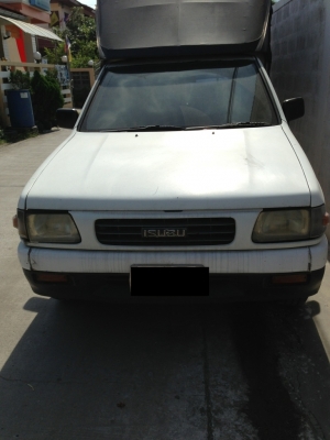 ขายกระบะอีซูซุปีมังกร ปี1991สีขาวรถใช้เอง เครื่อง2500