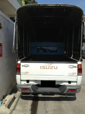 ขายกระบะอีซูซุปีมังกร ปี1991สีขาวรถใช้เอง เครื่อง2500