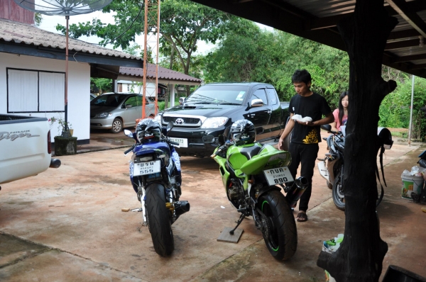 ขาย(ไม่รีบเท่าไหร่) CBR400 89 สภาพเยียม ทะเบบียน ตอง 5 สกลนคร (แท้ๆ) สนใจติดต่อ 0828424044 ขาย(ไม่รีบเท่าไหร่) CBR400 89 สภาพเยียม ทะเบบียน ตอง 5 สกลนคร (แท้ๆ) สนใจติดต่อ 0828424044