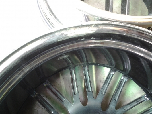 ขายล้อขอบ20  กว้าง10  คู่เดี่ยว