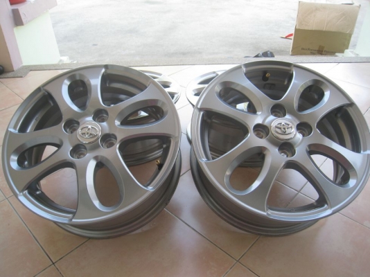 ขายล้อแม็ก TOYOTA VIOS ขอบ 15"x5.5" et 45 4รู100 (081-3747940)
