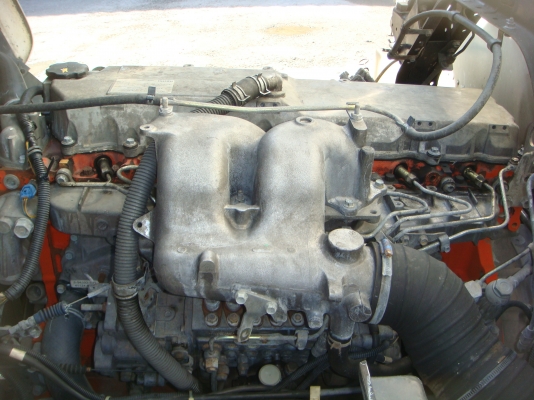 ISUZU-DAGA-FTR-200HP-6-ล้อตู้-10-บานไม่มี-เสากลาง