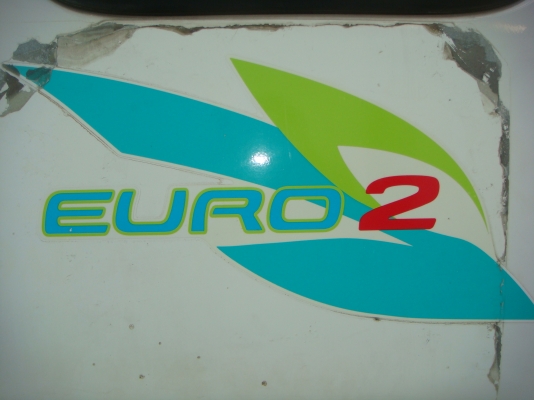 ISUZU-DAGA-FTR-200HP-6-ล้อตู้-10-บานไม่มี-เสากลาง