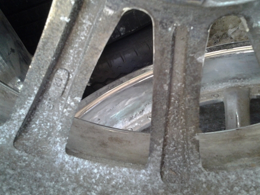 ขายล้อขอบ20  ต้องไปทำสีเอา  6รู139