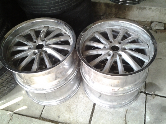 ขายล้อขอบ20  ต้องไปทำสีเอา  6รู139