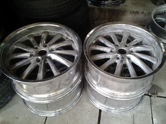 ขายล้อขอบ20  ต้องไปทำสีเอา  6รู139