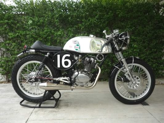 หารถแนว cafe โมตาด ราคาไม่เกิน 14000 สนใจขายติดต่อเลยคับ