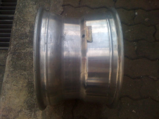 ขายล้อ หยดน้ำ ขอบ 15  กว้าง  10นิ้ว