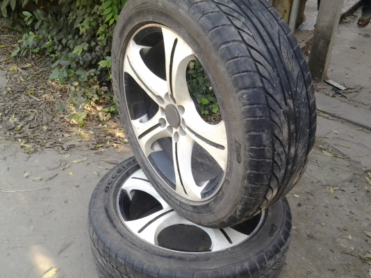 JOECLASSICขายแม็กขอบ17พร้อมยางปี2010 2ล้อราคา 3500.