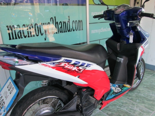 ขาย คลิกไอ  สีน้ำเงินขาว ปี2011 ตัวใหม่ ไมล์ขาว รถเดิมๆ ทุกชิ้นส่วน 29500 จดทะเบียน 15ธ ค.ปี2011 เครื่องเดิมๆ เดิมทุกชิ้นไฟหน้าคมเข้ม  สภาพสวย  ระบบหัวฉีดและหม้อน้ำ ขับทางไกลสบาย รถสภาพรวมสวย เครื่องดีพร้อมใช้ ขับดีเหมือนเดิม * เปลี่ยนถ่าย น้ำมันเครื่อง แ