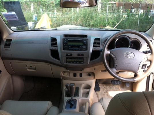2005 Toyota Fortuner