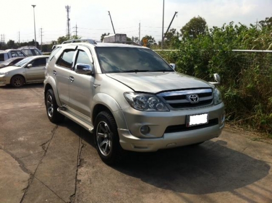 2005 Toyota Fortuner