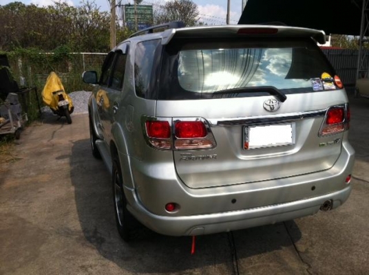2005 Toyota Fortuner