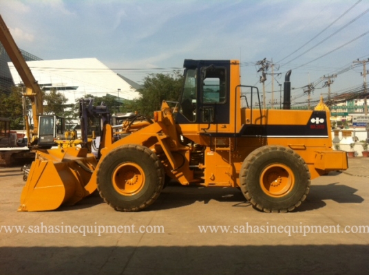 รถตัก WA300-1 บจก.สหสินอีควิปเม้นท์ โทร.081-5851880, 02-5168100-1 www.sahasinequipment.com