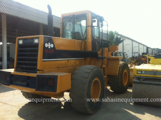 รถตัก WA300-1 บจก.สหสินอีควิปเม้นท์ โทร.081-5851880, 02-5168100-1 www.sahasinequipment.com