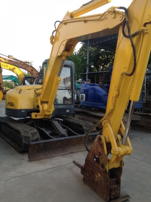 ขายด่วน Komatsu PC70FR รถญี่ปุ่นพร้อมหัวเจาะ ไม่เคยใช้งานในไทย สนใจติดต่อ คุณโย 0813553478 (ผู้จัดการฝ่ายขาย)