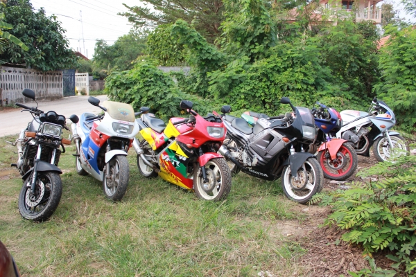 ขาย แลก VFR 400 NC24 Proarm ทะเบียนแท้ราคาถูก เอาทะเบียนใหม่ไปใช้เลยครับ จดให้ใหม่แล้วพร้อมโอนเลยครับ ขาย แลก VFR 400 NC24 Proarm ทะเบียนแท้ราคาถูก เอาทะเบียนใหม่ไปใช้เลยครับ จดให้ใหม่แล้วพร้อมโอนเลยครับ