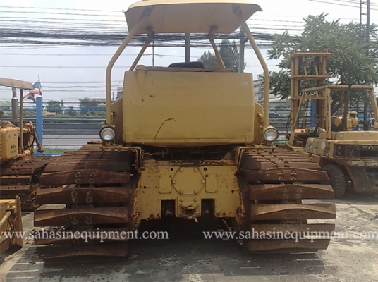 รถแทรคเตอร์ D5B บจก.สหสินอีควิปเม้นท์ โทร.081-5851880, 02-5168100-1 www.sahasinequipment.com