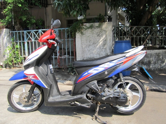 ขายด่วน click ลาย08ปี52 เครื่องดีเดิมๆสภาพพร้อมใช้ ชุดโอนครบ