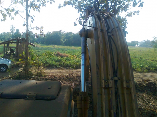 ขายด่วน!..รถแบคโฮสวย CAT 320 V1 มีทะเบียน ขุดดินได้แรงดี ไม่มีโหลด พร้อมแล้ว!  สำหรับการลุยงาน.