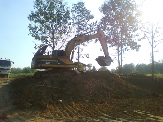 ขายด่วน!..รถแบคโฮสวย CAT 320 V1 มีทะเบียน ขุดดินได้แรงดี ไม่มีโหลด พร้อมแล้ว!  สำหรับการลุยงาน.