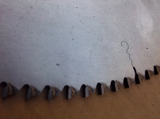 ลดราคา ใบเลื่อยวงเดือนใหม่ๆใบโค 40.3 ซม. ยี่ห้อ MASUDA โดยบริษัท SEIKI (มี 2 ใบ)