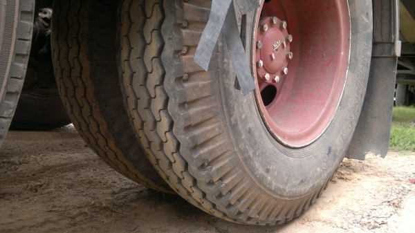 ขายรถหัวลาก 10 ล้อ 2 เพลา หัว-หาง HINO PROFIA ปี.51 รถสวยใช้งานอยู่ราคาต่อรอง สนใจโทร