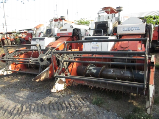 รถเกี่ยว KUBOTA DC60 PLUS+ พร้อมใช้สุดๆ มีแค่ 2 คันเท่านั้น รถเกี่ยว KUBOTA DC60 PLUS+ พร้อมใช้สุดๆ มีแค่ 2 คันเท่านั้น