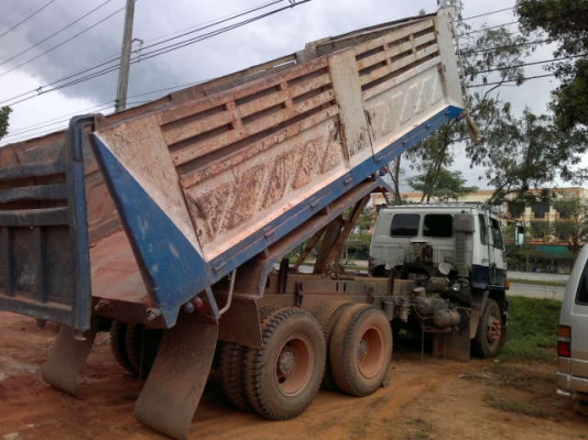 รถอิซูซุ 10 ล้อดั๊ม FXZ 210 แรงม้า  ปี 36   สนใจติดต่อ  081 - 607515