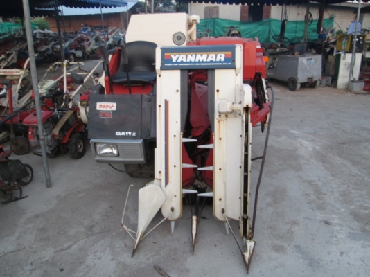 รหัส:12000968รถเกี่ยวข้าวนั่งขับใช้เครื่องYANMAR CA11Xสามารถปรับที่เกี่ยวขึ้นลงได้เกี่ยวง่ายwww.nihonmono.com