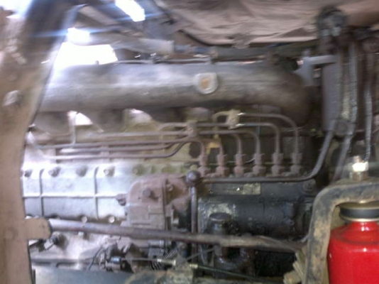 รถอีซูซุ 6 ล้อดั๊ม  KS - 21   145 แรงม้า    สนใจติดต่อ 081 - 6079515