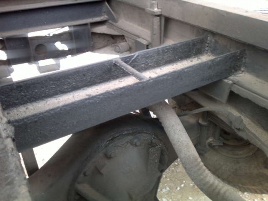 รถอีซูซุ 6 ล้อดั๊ม  KS - 21   145 แรงม้า    สนใจติดต่อ 081 - 6079515