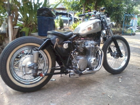 ขาย  cb550cc แต่งตามรูป เครื่องสดมากวิ่งดี  รถพร้อมใช้