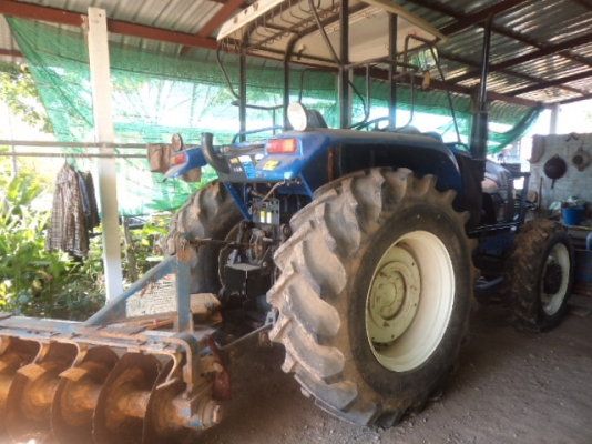 ขายรถไถฟอร์ดT90 สองเพลา มีดันน้าและผาน7 สภาพสวยพร้อมใช้งานคับ