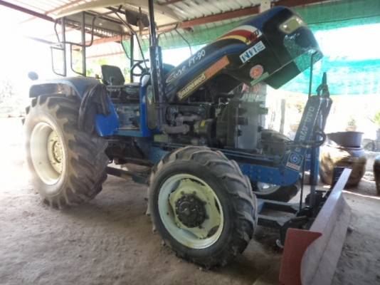 ขายรถไถฟอร์ดT90 สองเพลา มีดันน้าและผาน7 สภาพสวยพร้อมใช้งานคับ