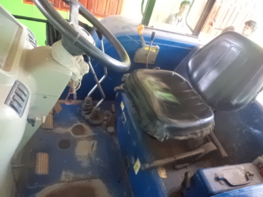 ขายรถไถฟอร์ดT90 สองเพลา มีดันน้าและผาน7 สภาพสวยพร้อมใช้งานคับ