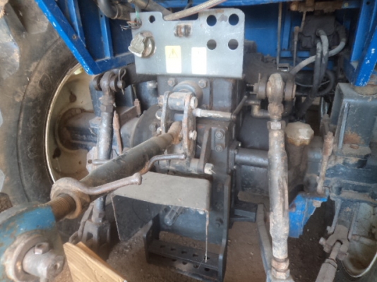 ขายรถไถฟอร์ดT90 สองเพลา มีดันน้าและผาน7 สภาพสวยพร้อมใช้งานคับ