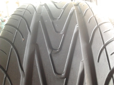 ขายยาง205/50/16 ปี 3910 SILVERSTONE 1 ชุด  ราคา :  3,000.00  บาท