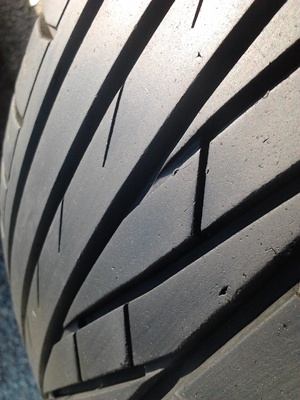 ขายยาง185/55/16 ปี 2509 GOODYEAES Excellemce 1 ชุด  ราคา :  2,200.00  บาท