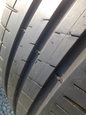 ขายยาง205/50/16 ปี 1410 MICHERLIN Pilot 3 1 ชุด  ราคา :  3,500.00  บาท