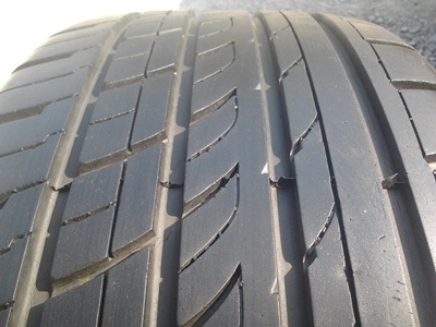 ขายยาง225/45/18 ปี 09 GREMAX Padial E107 1 คู่  ราคา :