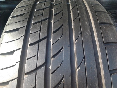 ขายยาง225/45/18 ปี 09 GREMAX Padial E107 1 คู่  ราคา :