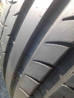 ขายยาง225/45/18 ปี 4808 MICHERLIN Pilot sport 1คู่  ราคา :  2,600.00  บาท